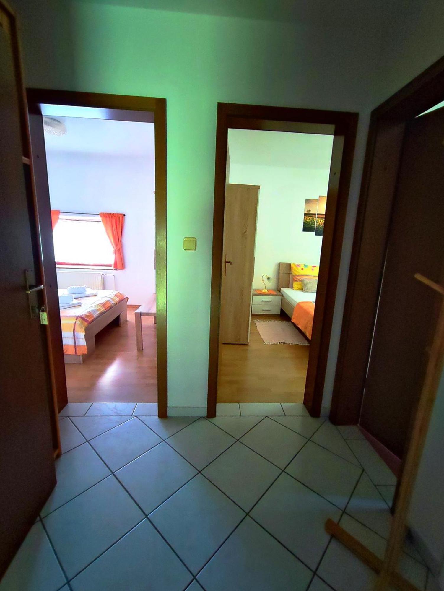 Domacija Za Robom Apartment Cerkno Exterior photo