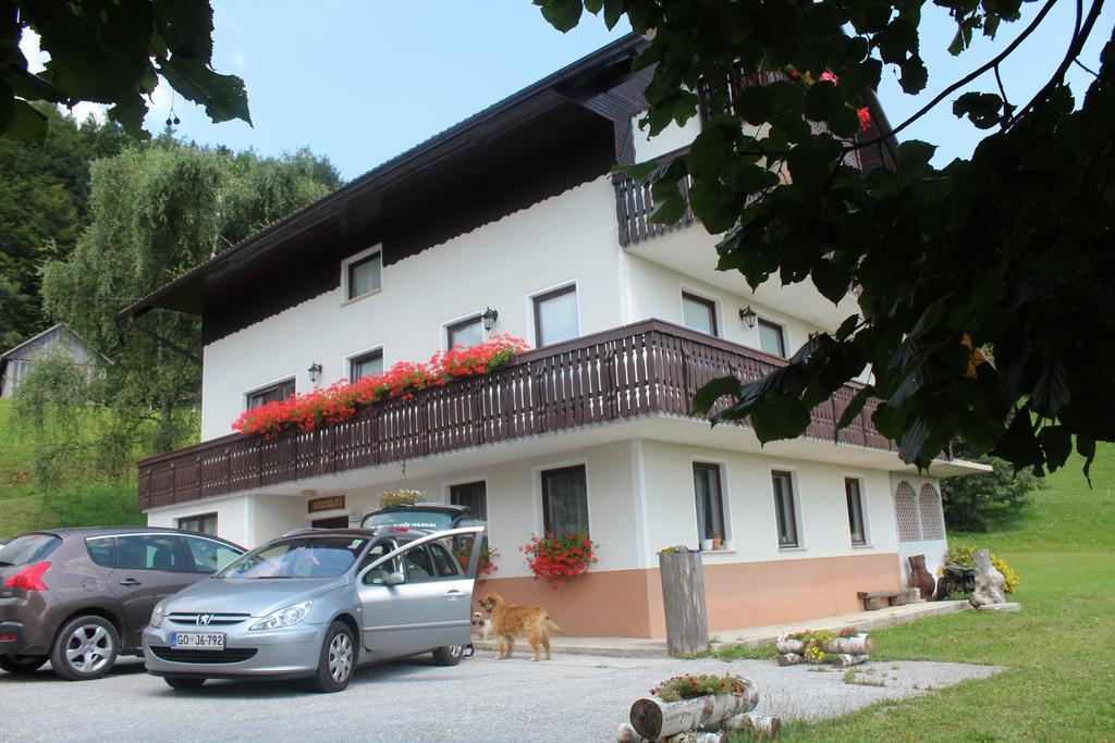 Domacija Za Robom Apartment Cerkno Exterior photo
